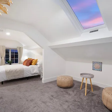 펜션 New! 3br In Salvin