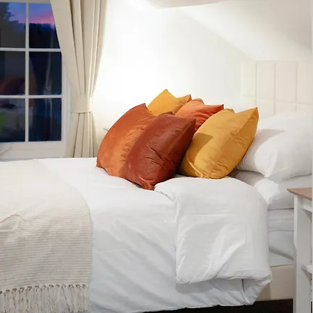 New! 3br In Salvin 펜션 앨스턴